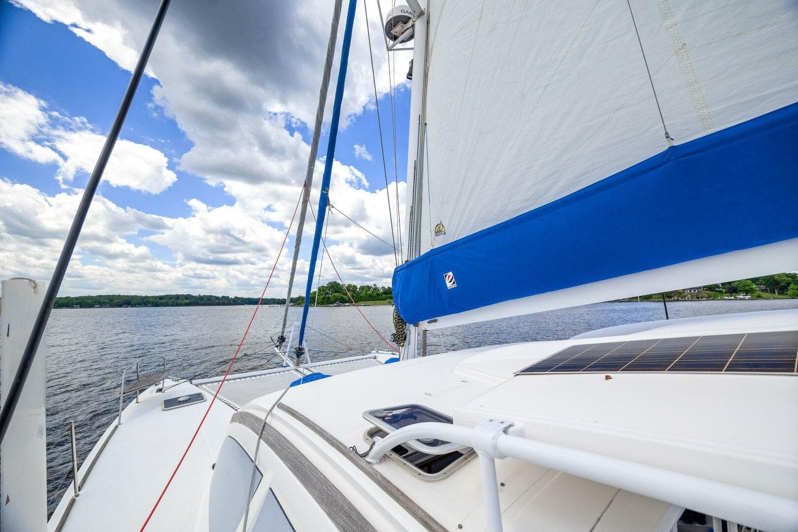 2009-catana-42-owners-version-sail-9421493-20240613120832481-1_XLARGE.jpg