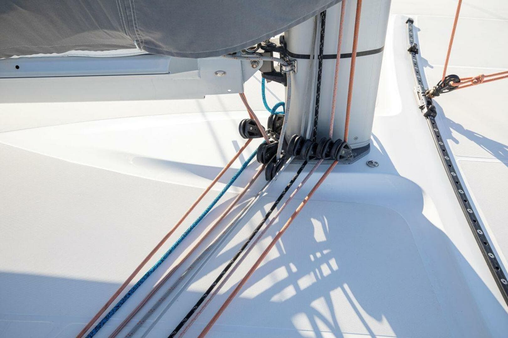 2020-excess-15-sail-9495085-20240805130704793-1_XLARGE.jpg
