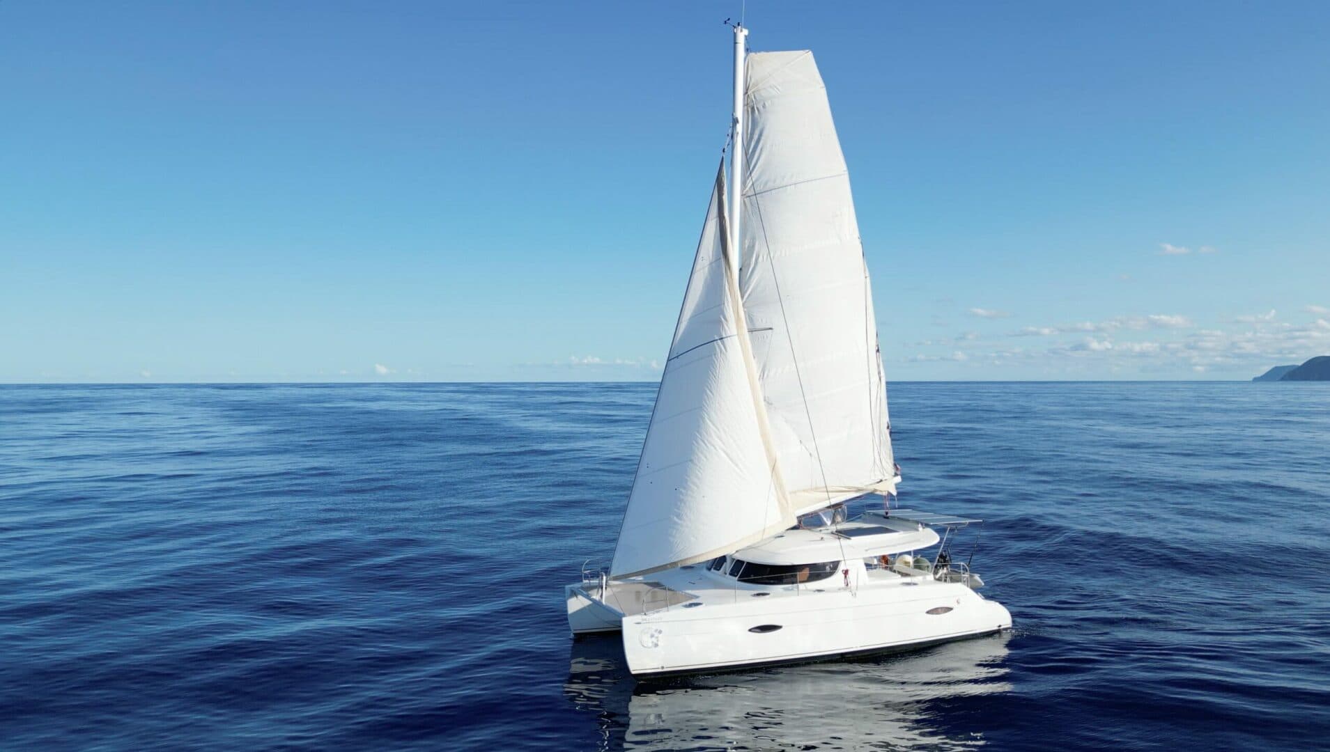 2011-fountaine-pajot-lipari-41-sail-9484664-20240727081219808-1_XLARGE.jpg