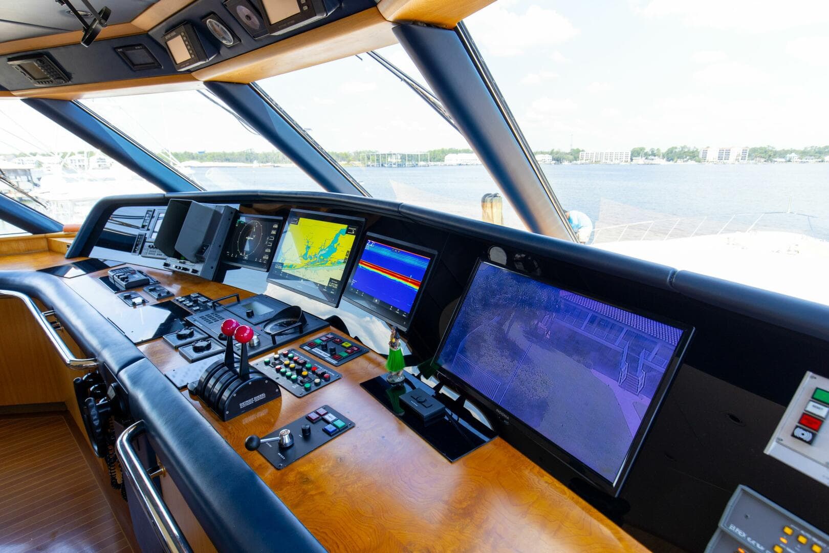 1989 116' Feadship - Boss - Pilot House Helm Electronics