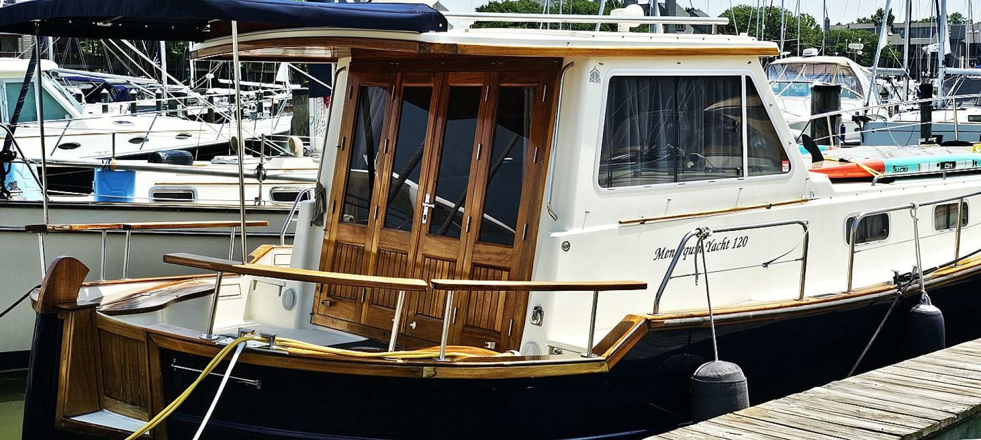 2003 Menorquin 120