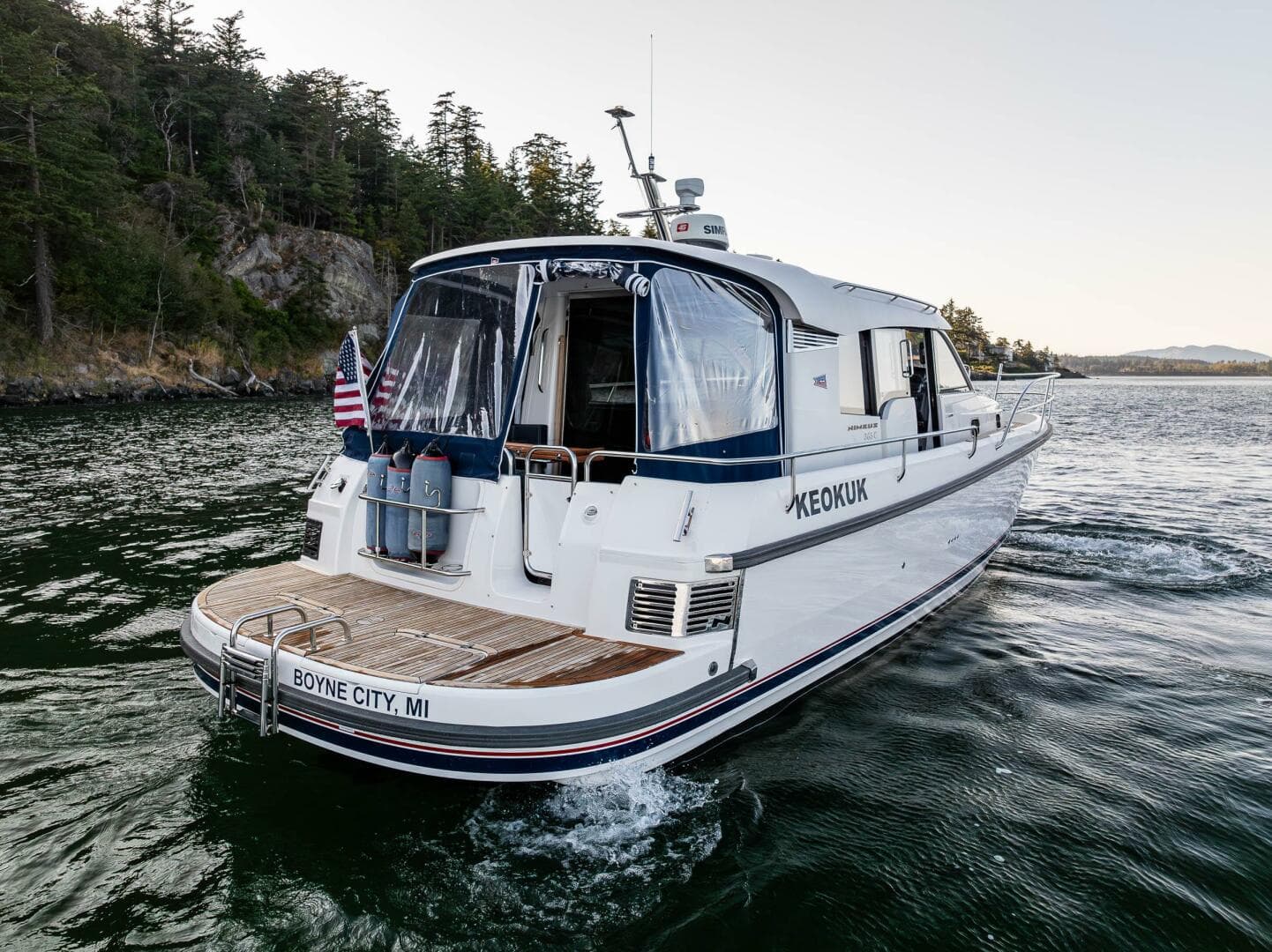 2020 Nimbus 365 Coupe