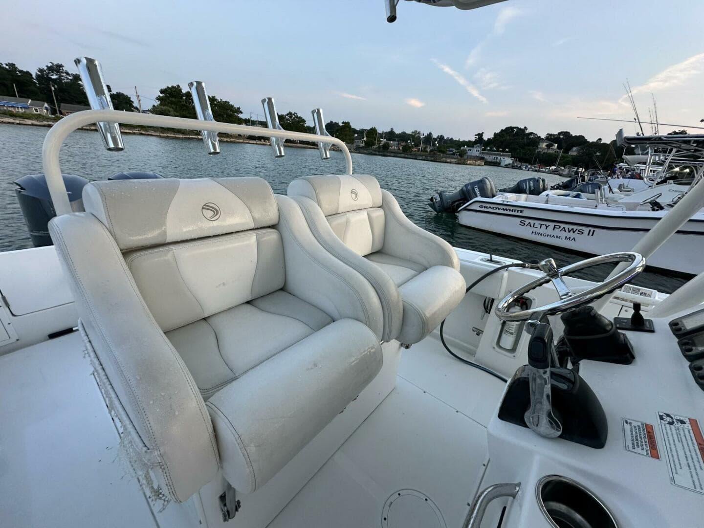 2009 Edgewater 318CC