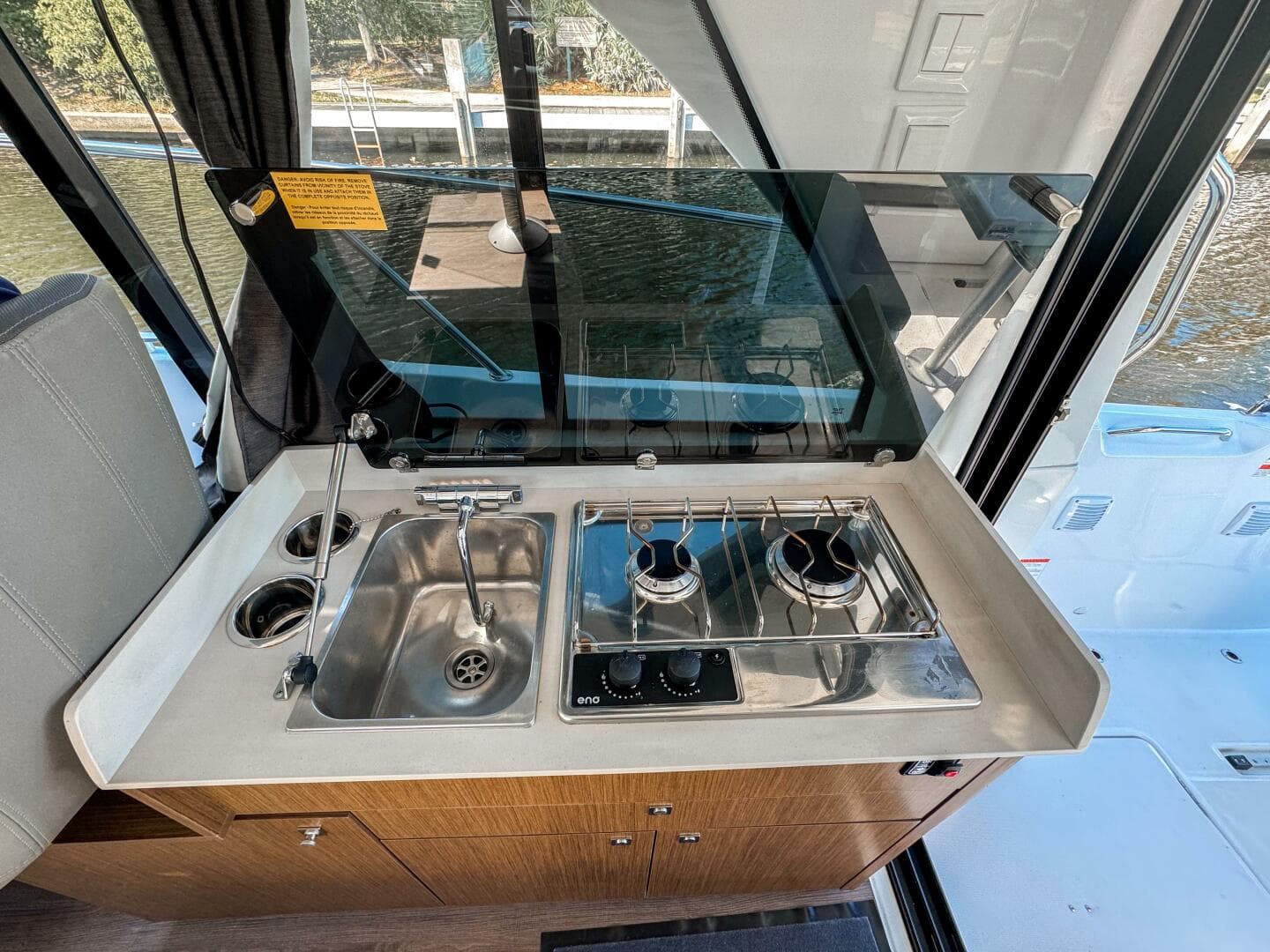 2025 Beneteau Antares 9