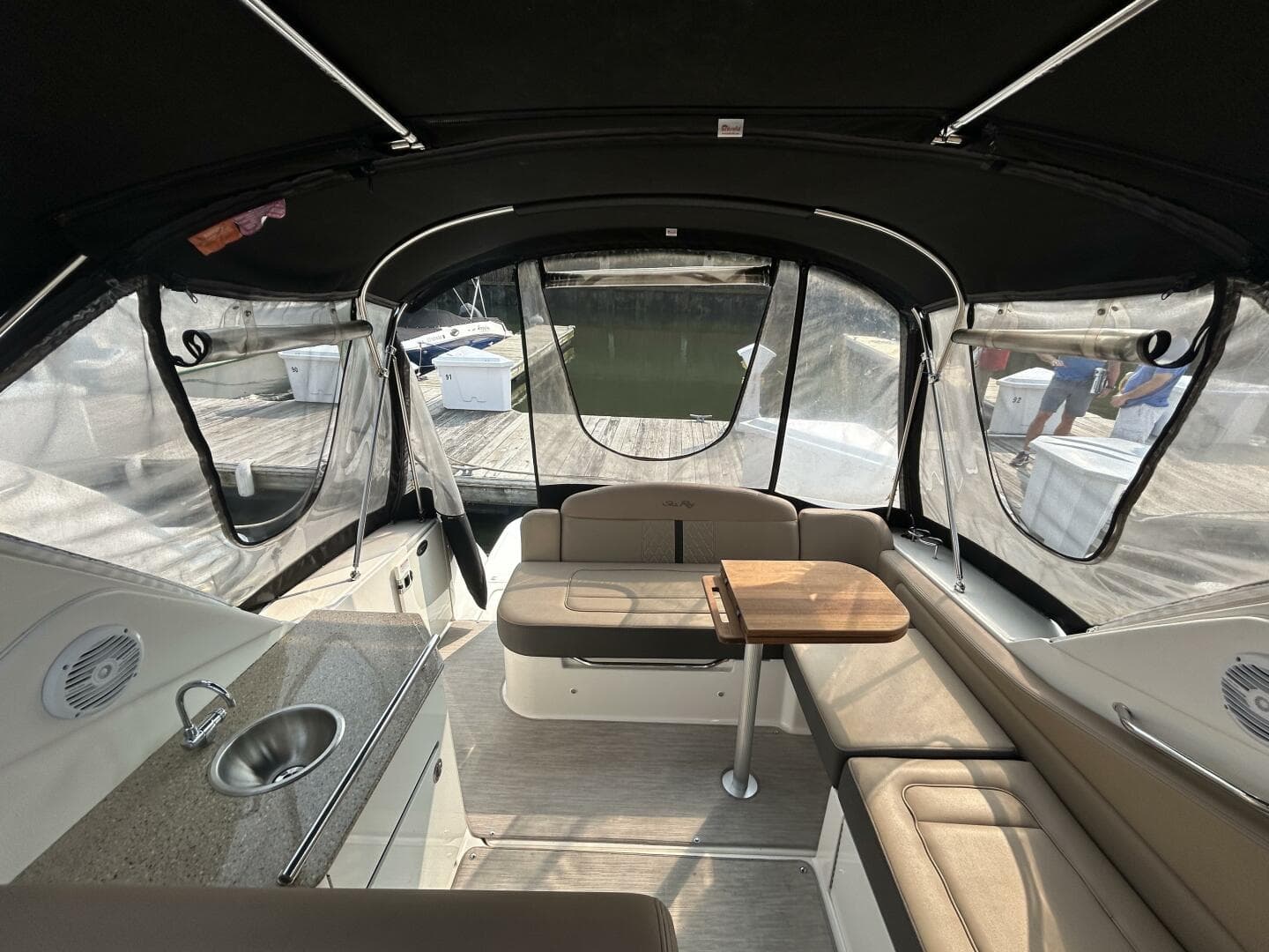 2016 Sea Ray 310 Sundancer