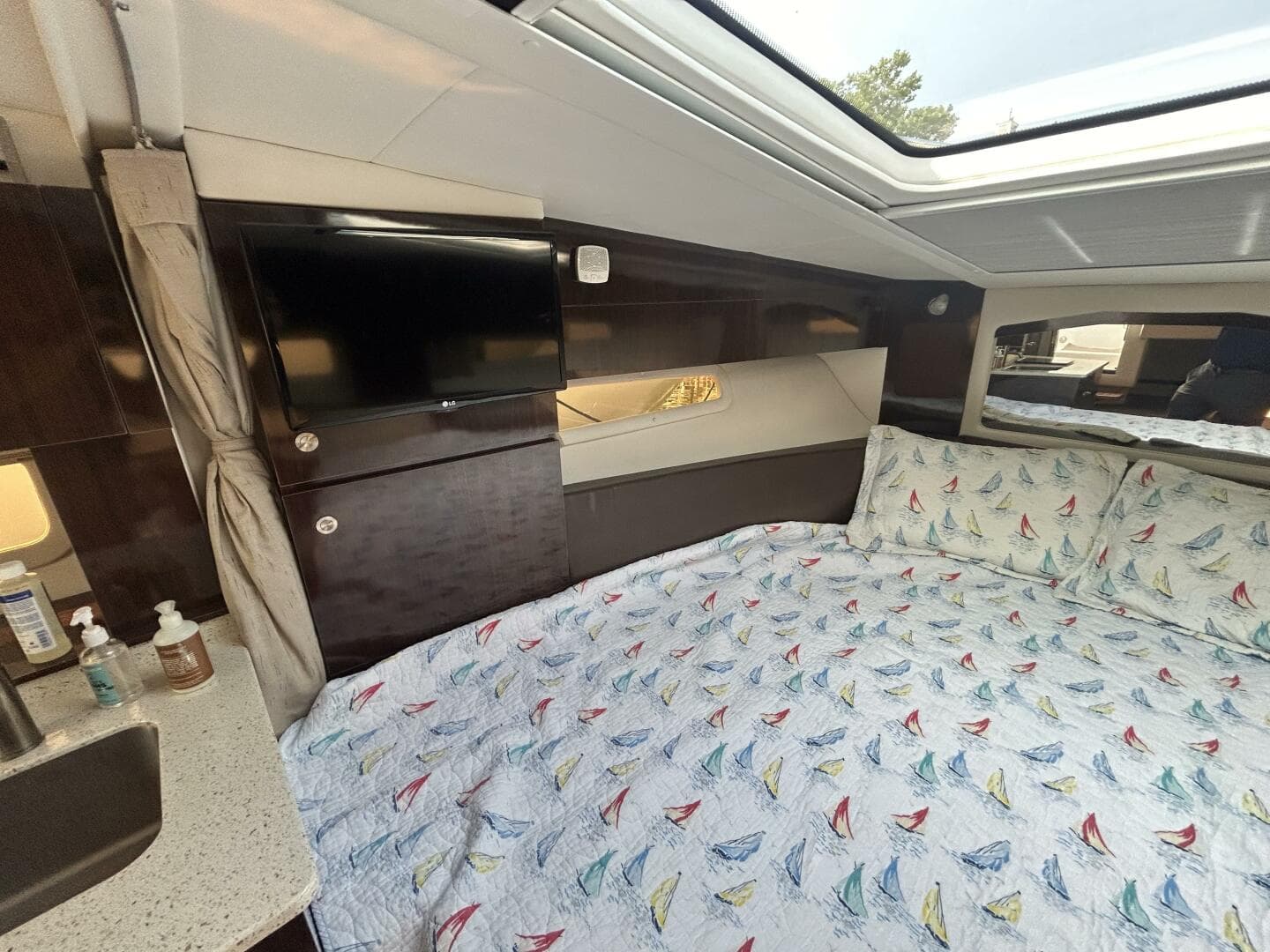 2016 Sea Ray 310 Sundancer