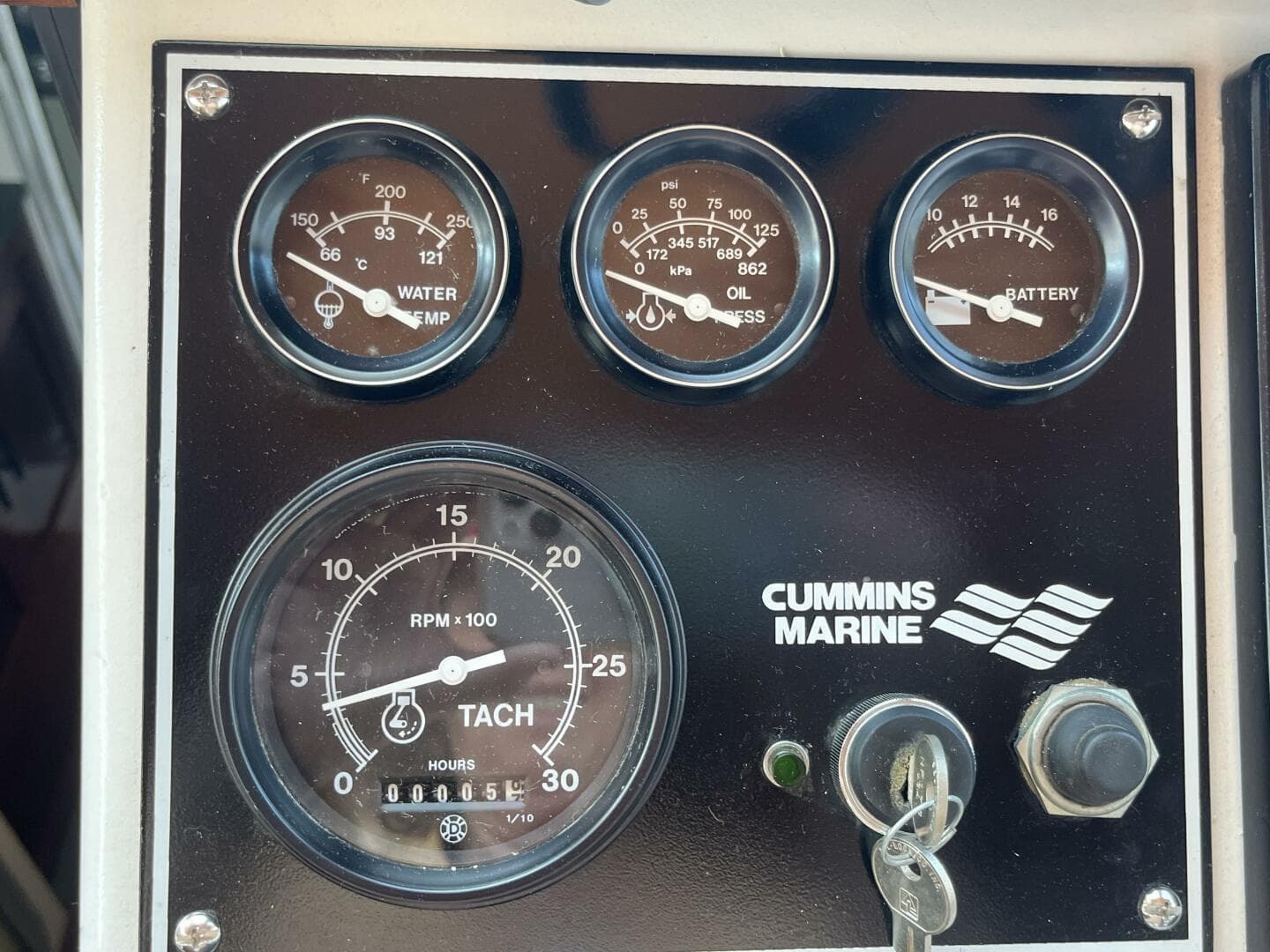 Engine gauges