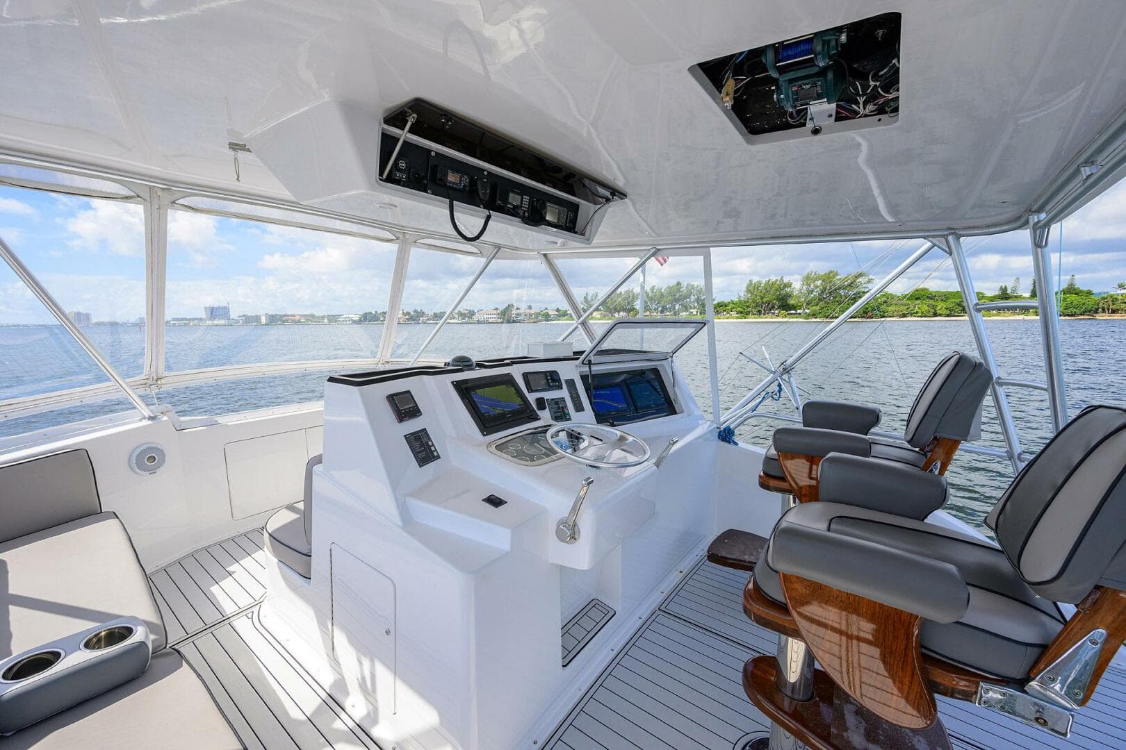 2000 Viking 50 Convertible