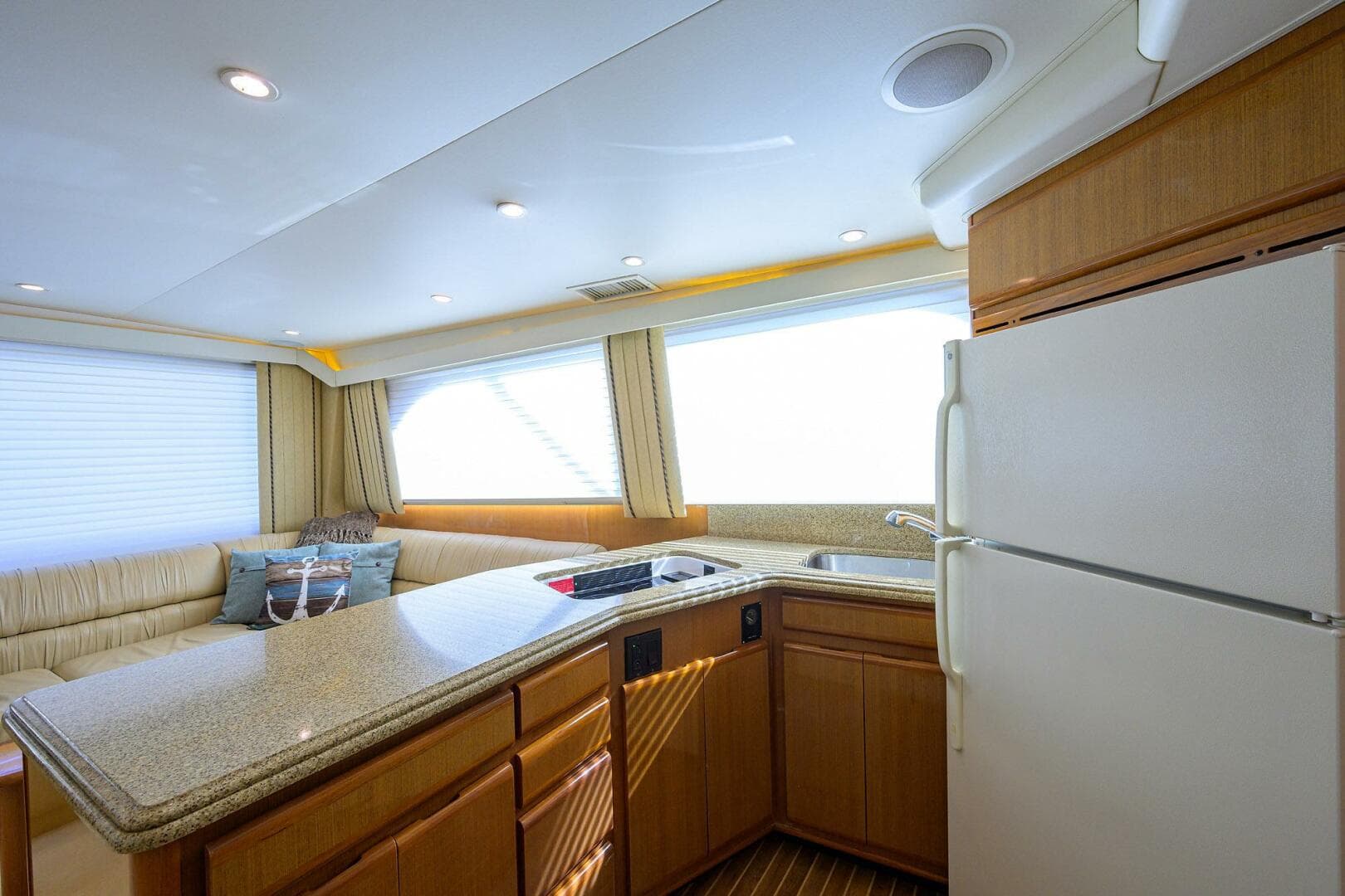 2000 Viking 50 Convertible