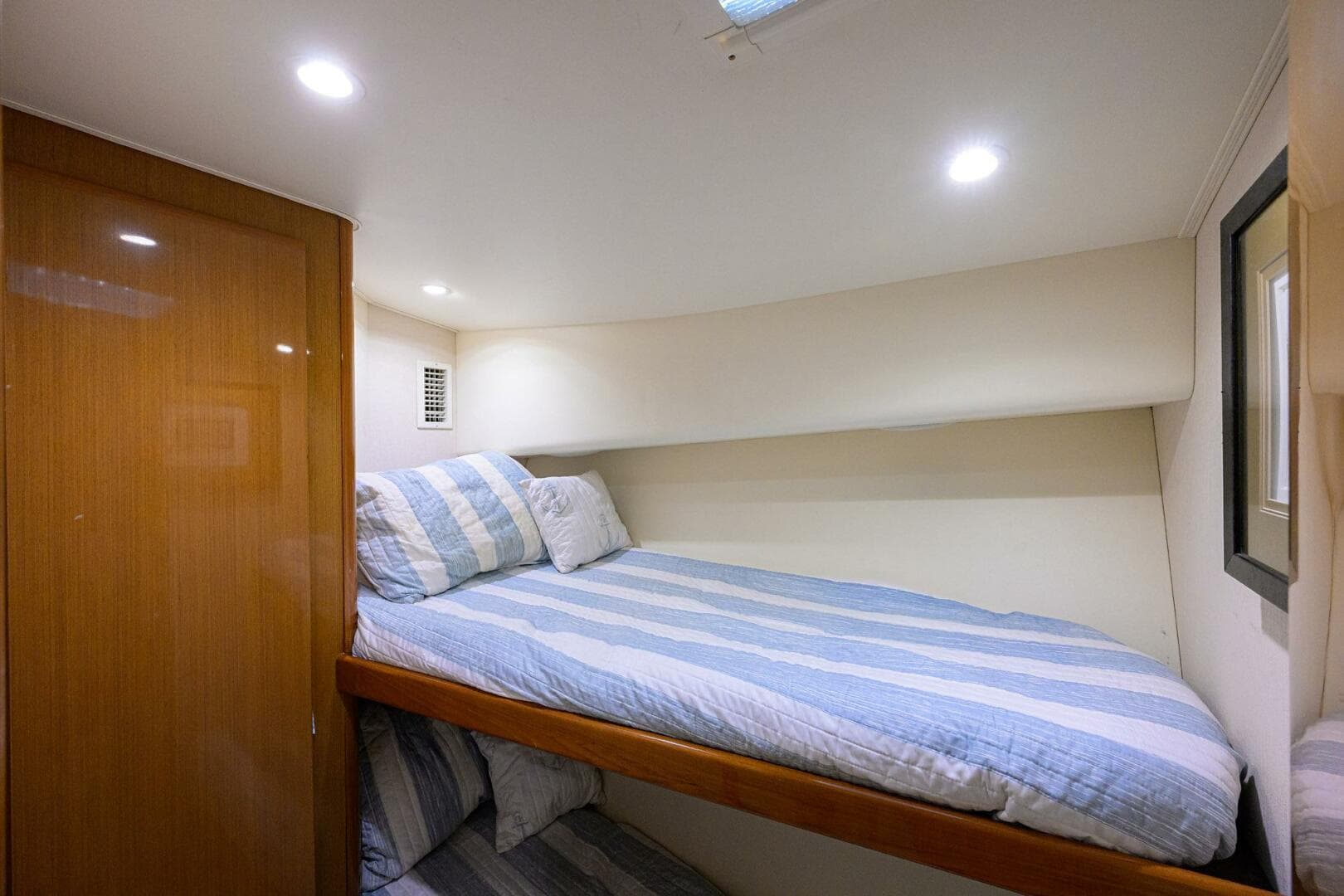 2000 Viking 50 Convertible