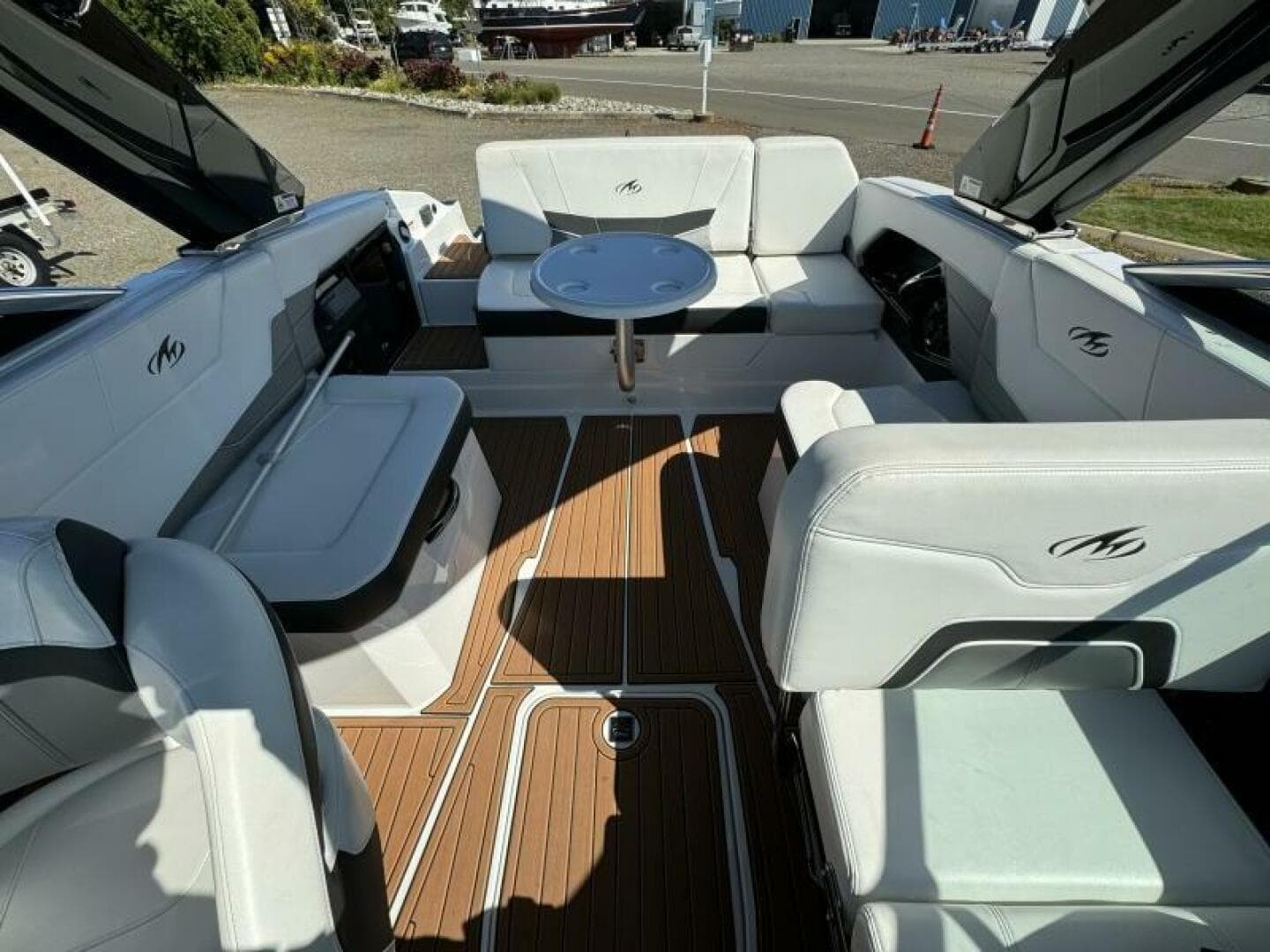 2017 Monterey 278 SS