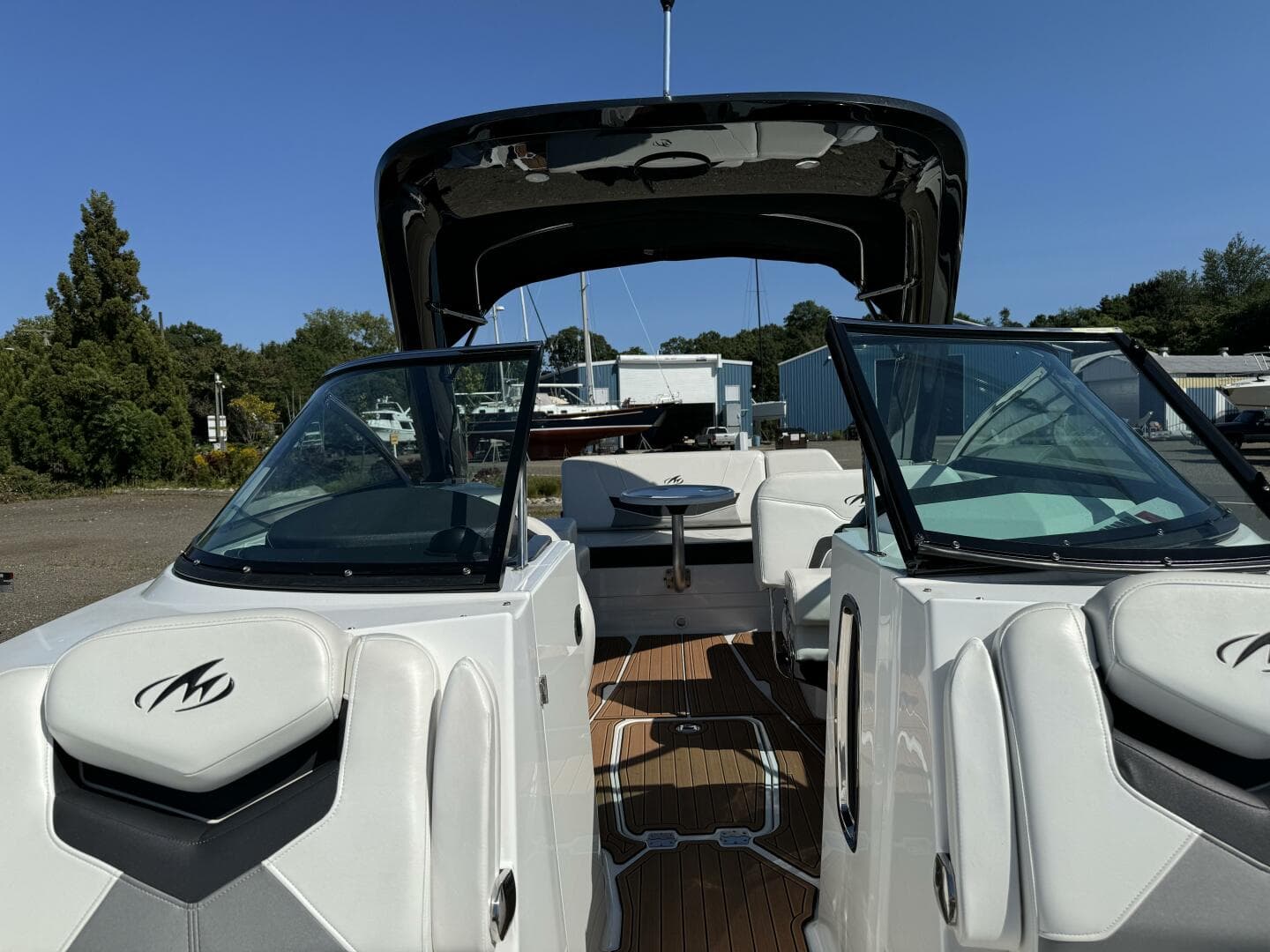 2017 Monterey 278 SS