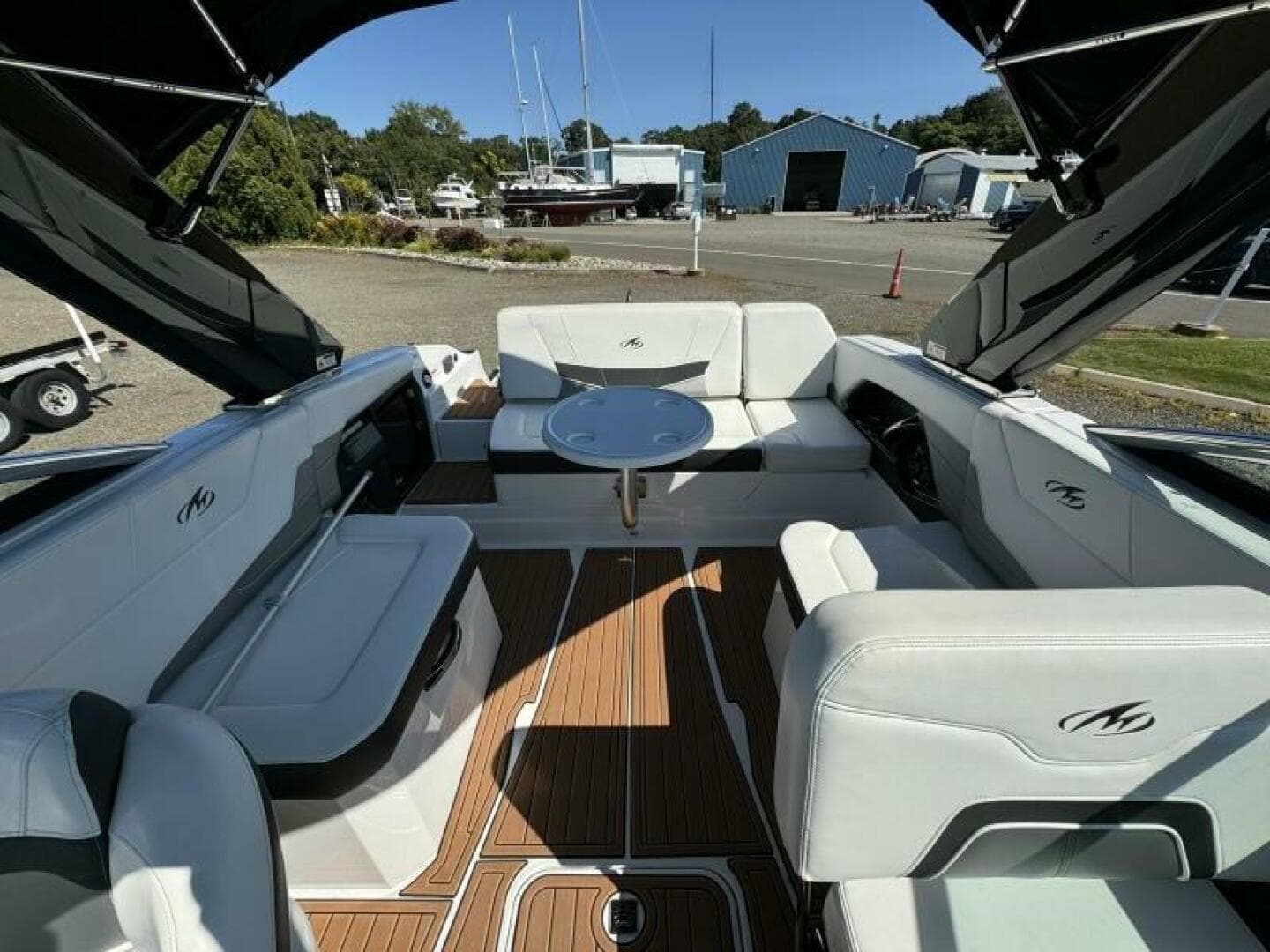 2017 Monterey 278 SS