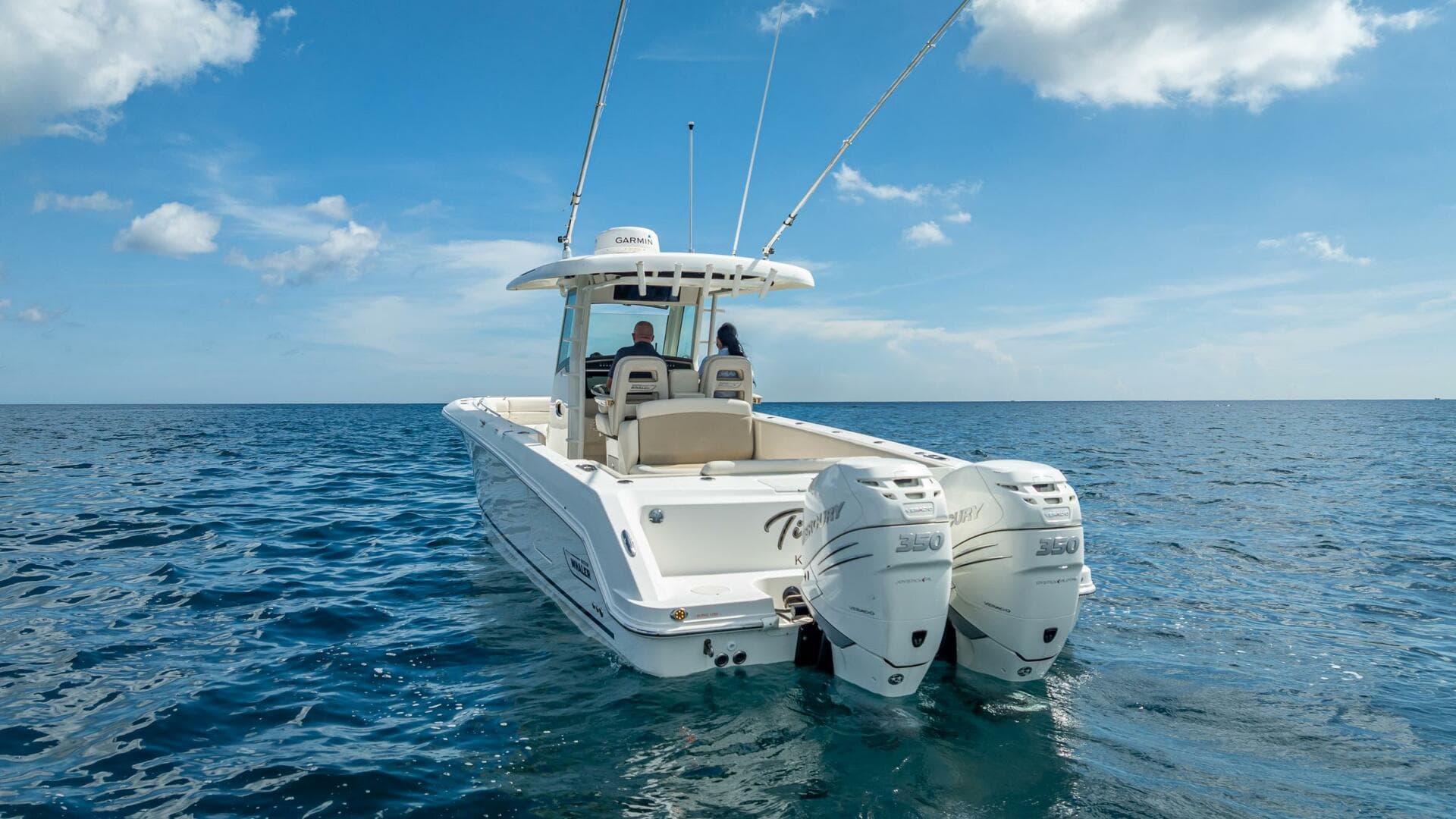 2017 Boston Whaler 330 Outrage