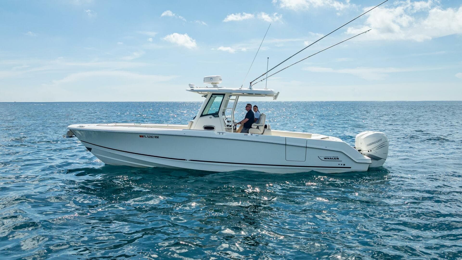 2017 Boston Whaler 330 Outrage