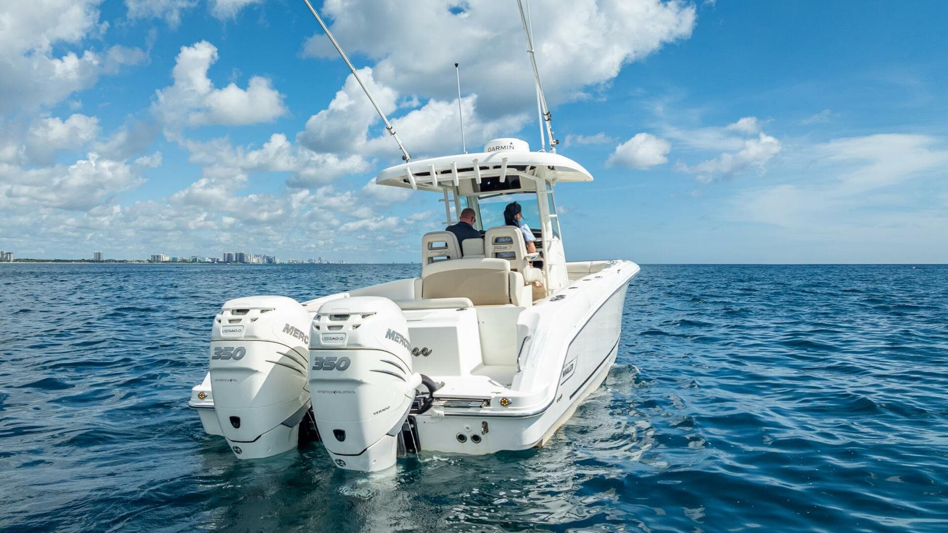 2017 Boston Whaler 330 Outrage