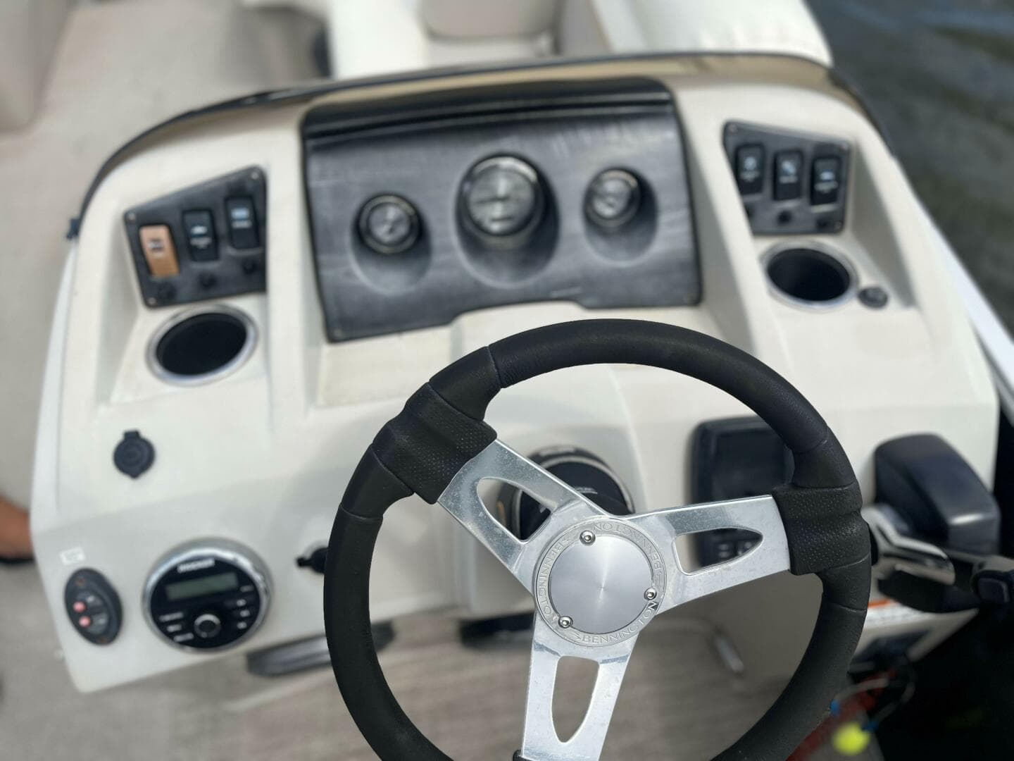 2017 Bennington 22SSRX