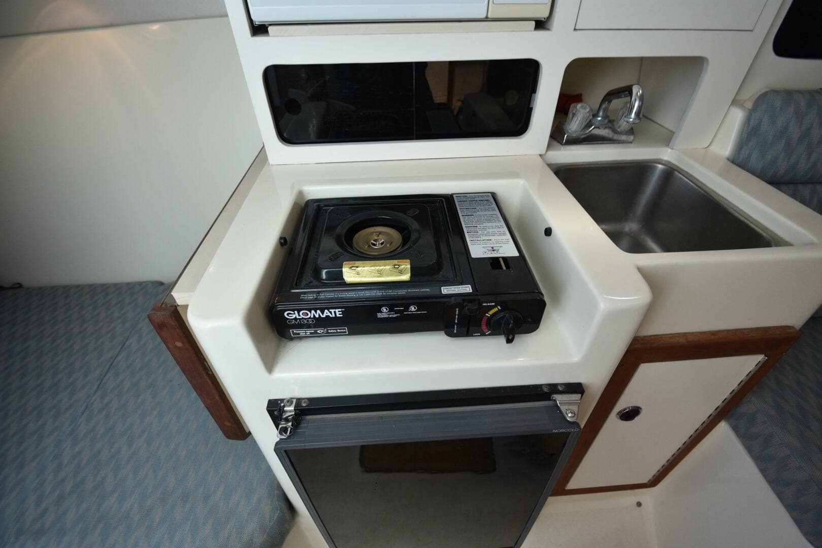 1998 Albin 28 TE Pilothouse