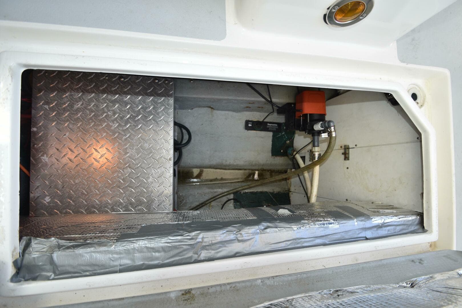 1998 Albin 28 TE Pilothouse