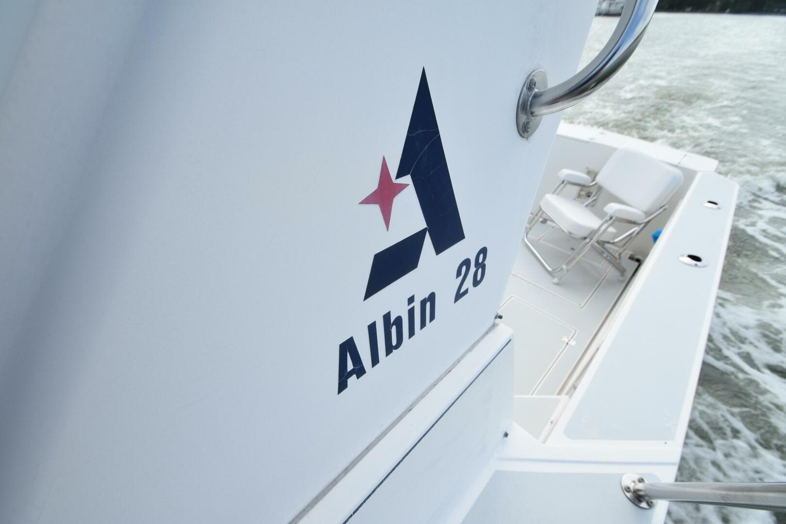 1998 Albin 28 TE Pilothouse
