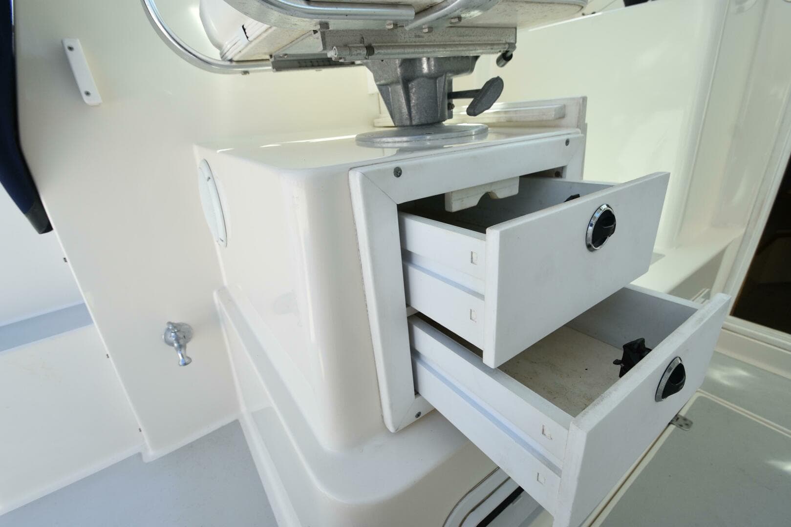 1998 Albin 28 TE Pilothouse