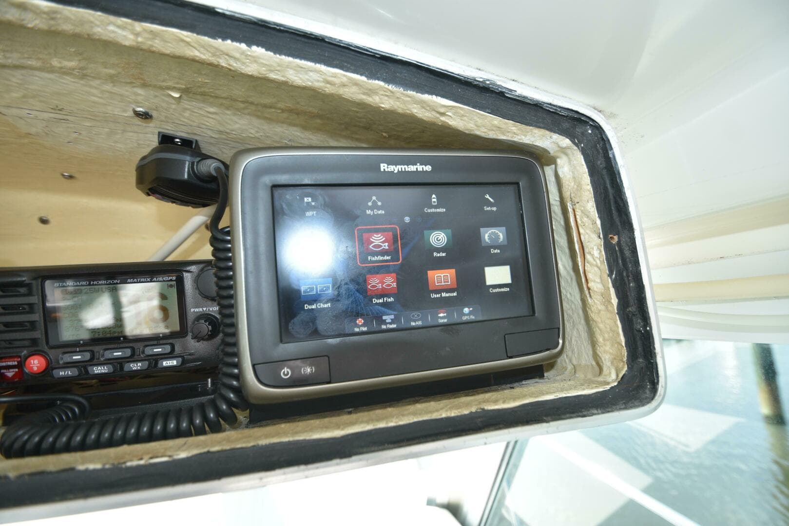 1998 Albin 28 TE Pilothouse