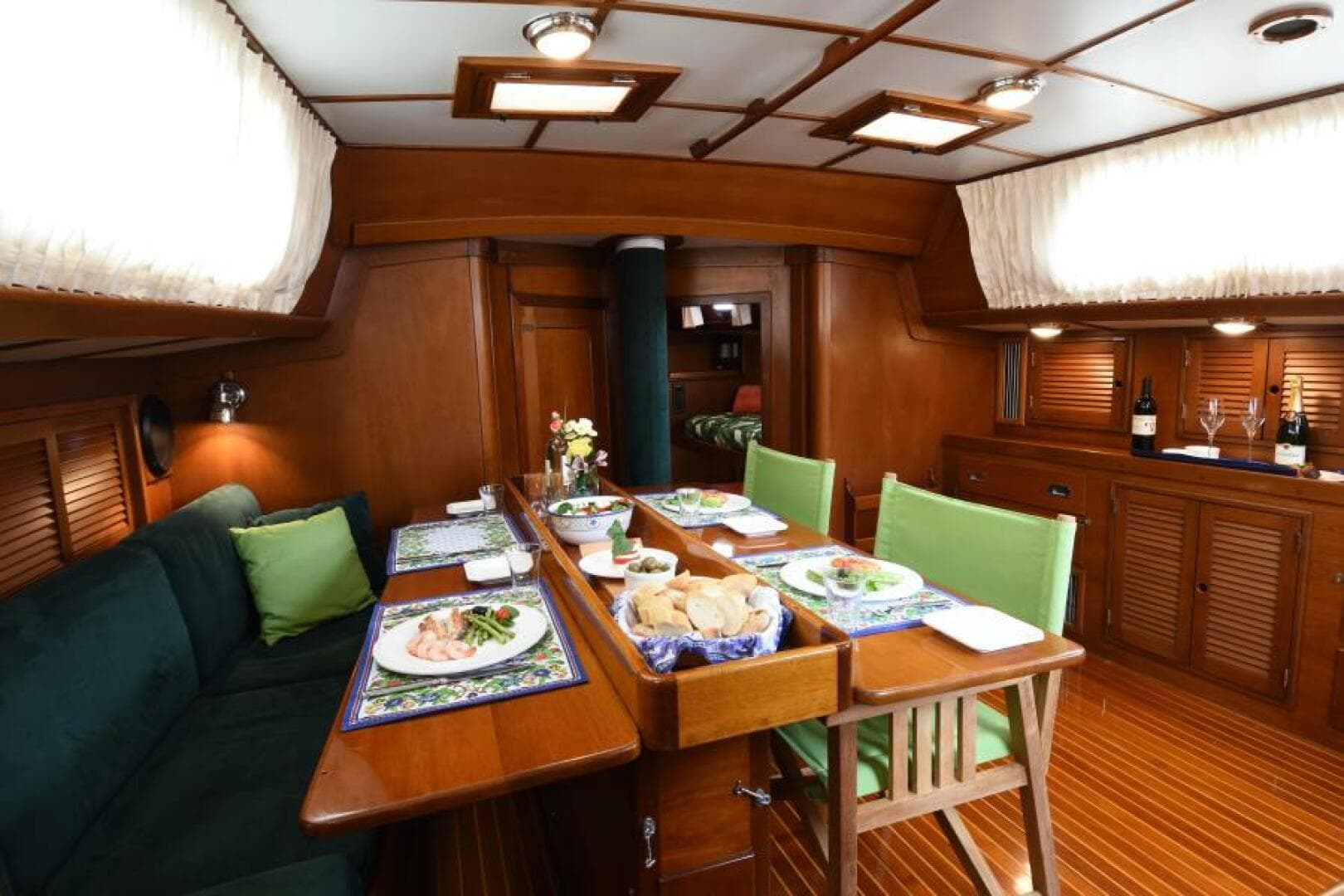 1982 Hinckley Sou'wester 59