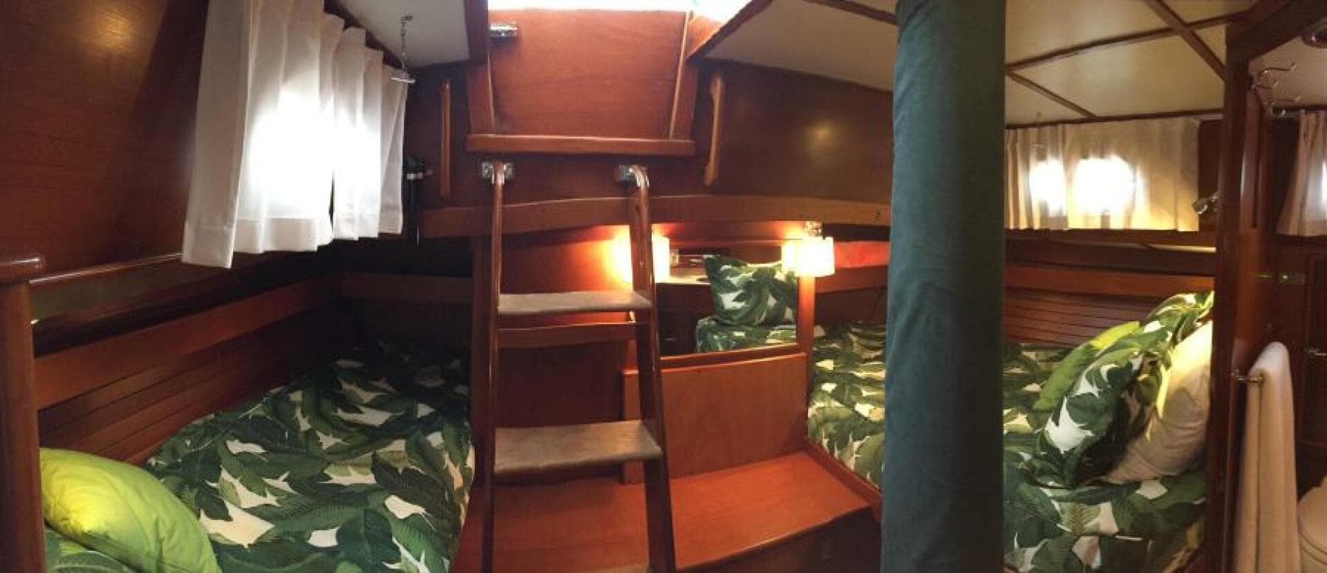 1982 Hinckley Sou'wester 59