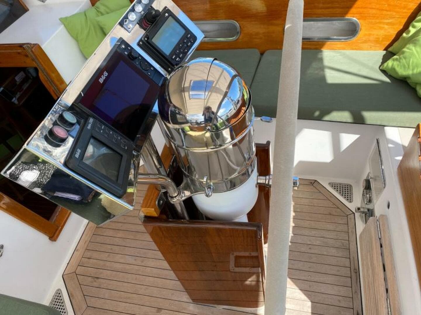 1982 Hinckley Sou'wester 59