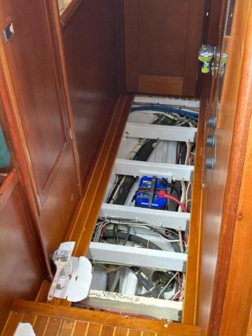 1982 Hinckley Sou'wester 59