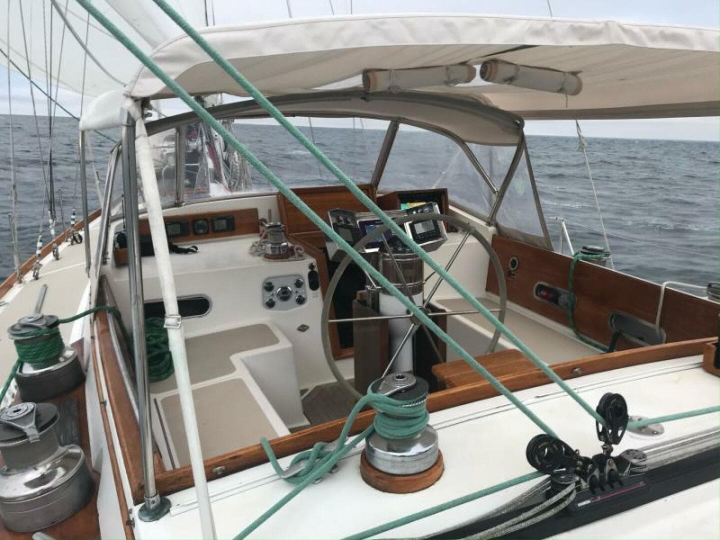 1982 Hinckley Sou'wester 59