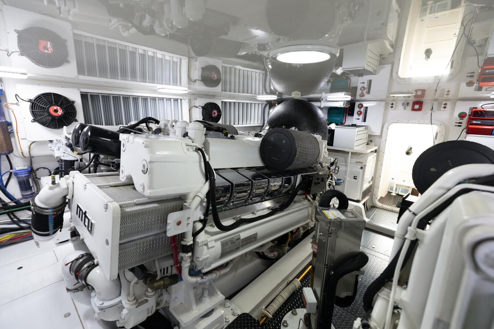 2015 Viking 70 Convertible Engine Room 2