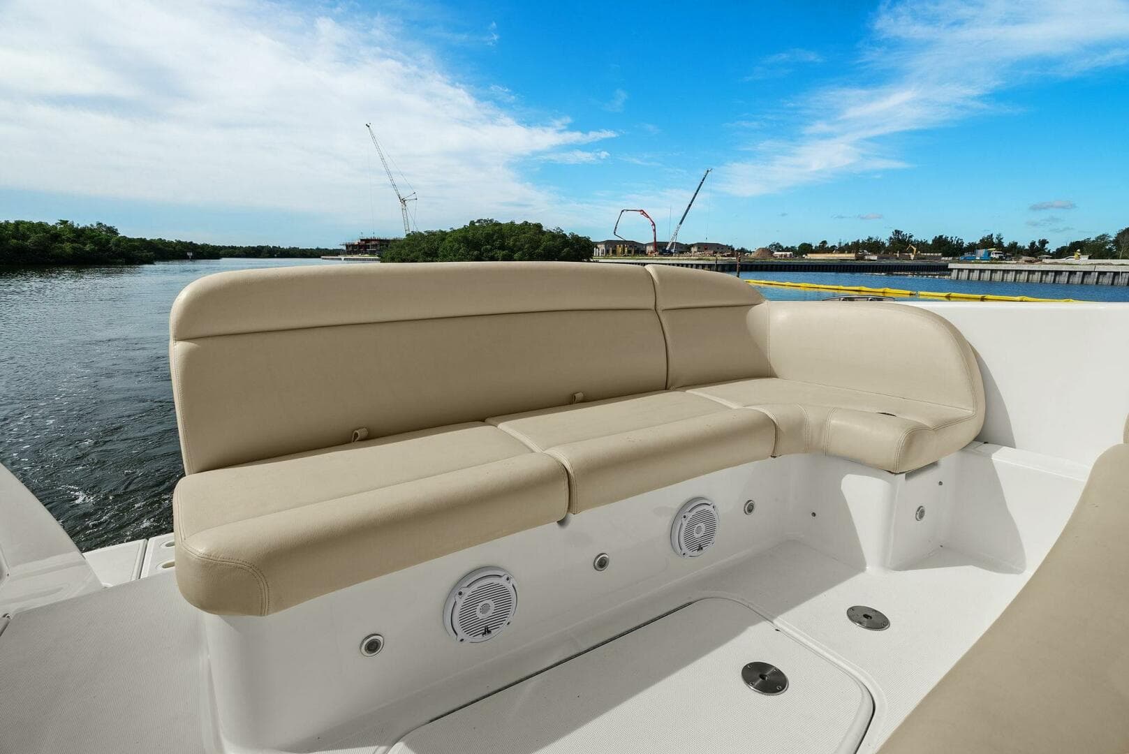 2008 Tiara Yachts 3500 Sovran "Fridge Benefit"