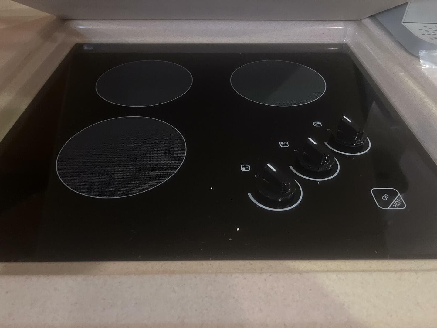 3 Burner KENYON Cooktop