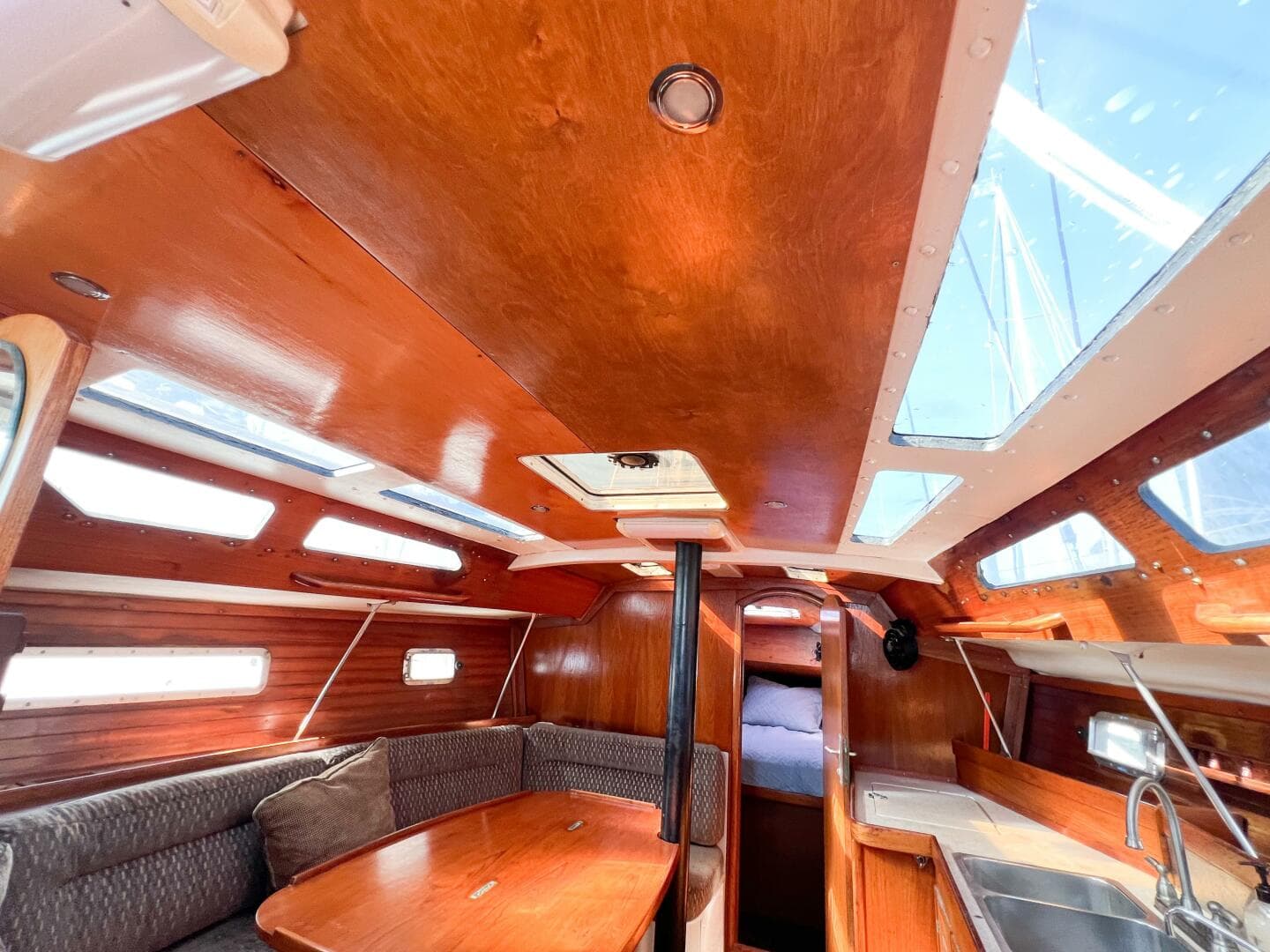 1989 Jeanneau Voyage 11.2