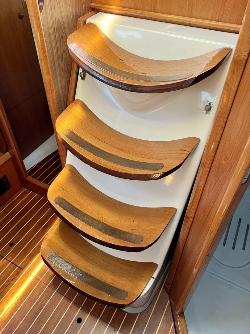 2005 Jeanneau Sun Odyssey 35