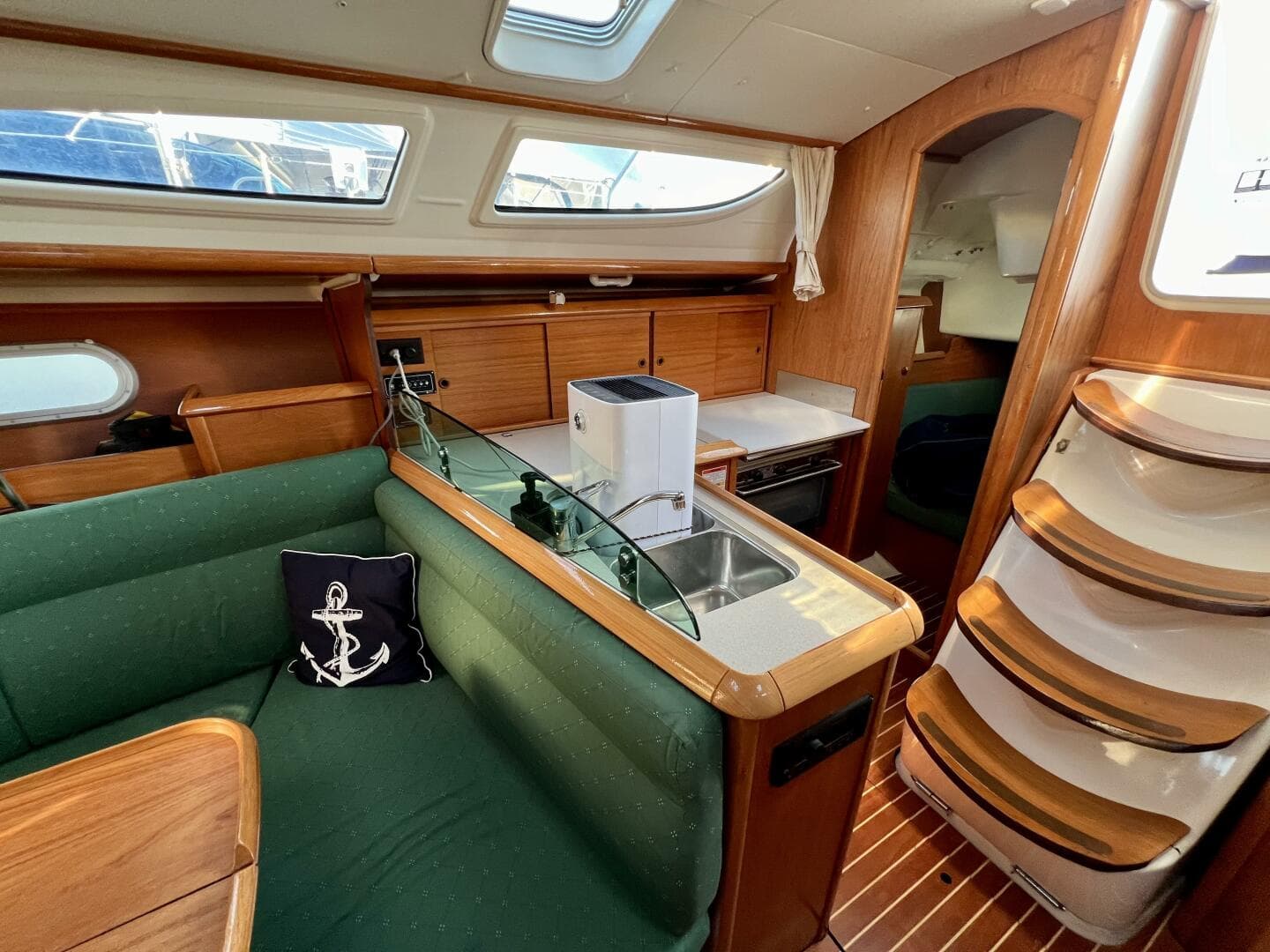 2005 Jeanneau Sun Odyssey 35