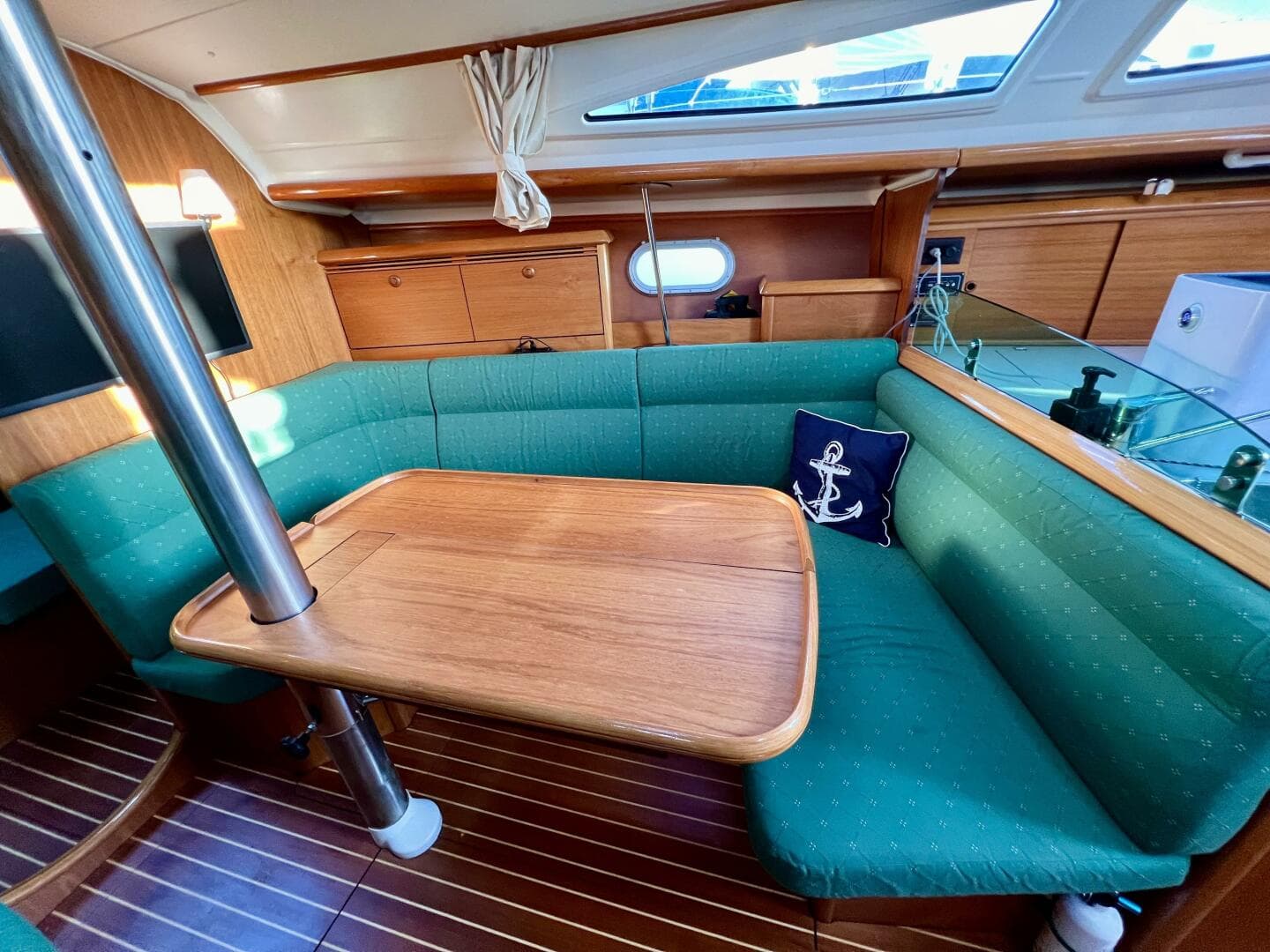 2005 Jeanneau Sun Odyssey 35