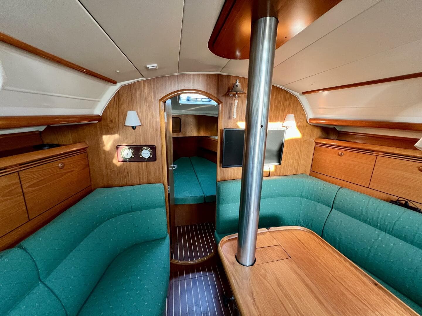 2005 Jeanneau Sun Odyssey 35