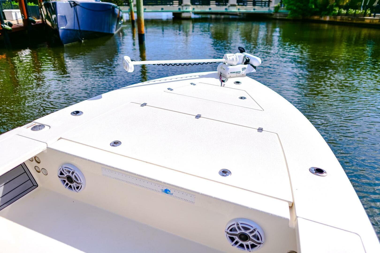 2022 Hewes Redfisher 21