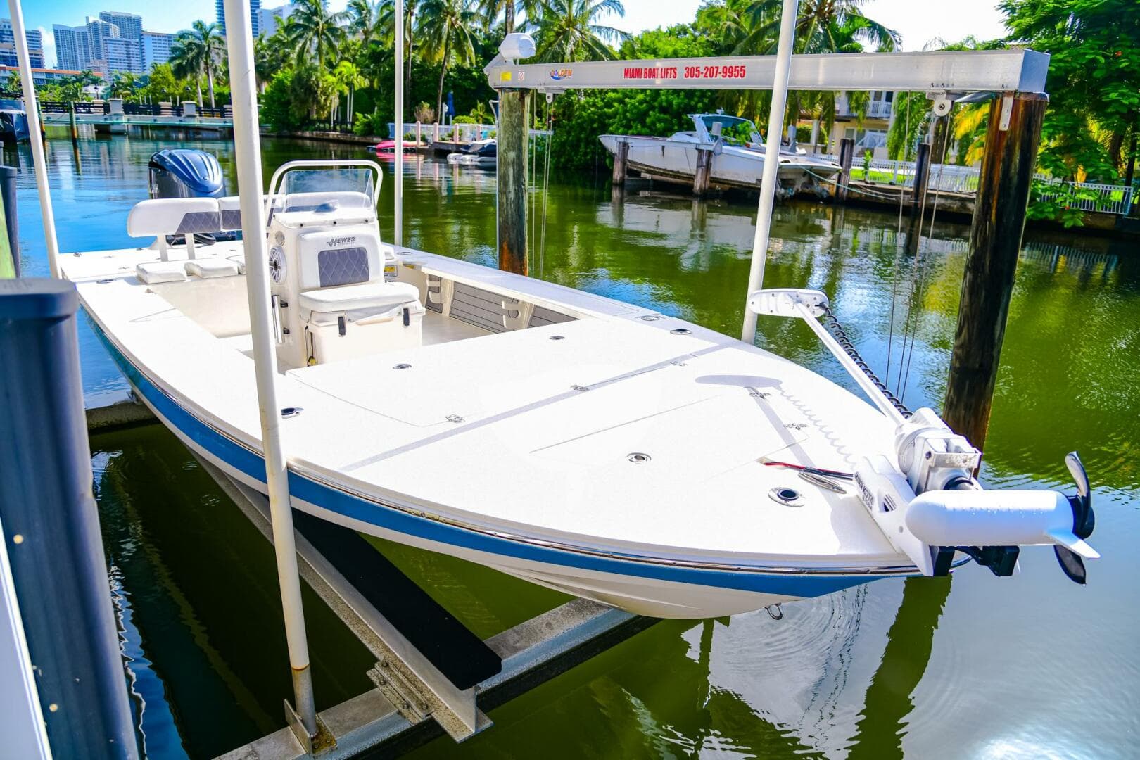 2022 Hewes Redfisher 21