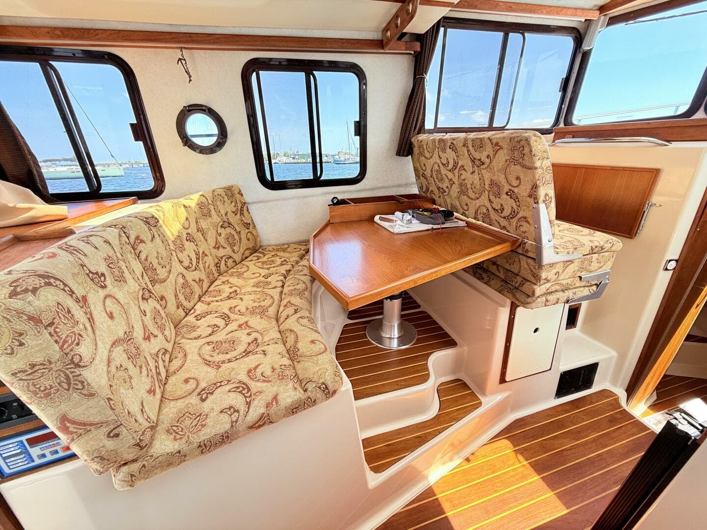 2009 Ranger Tugs R 29
