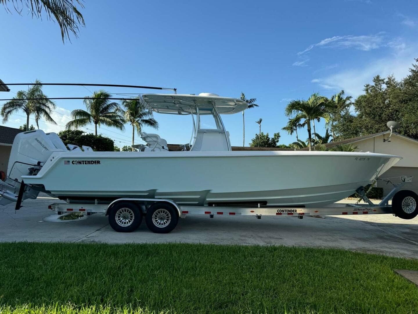 2024 Contender 32 Step