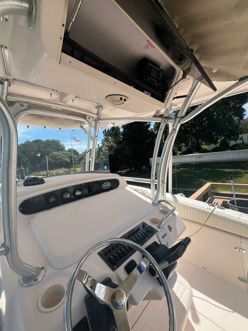 2007 Grady-White 306 Bimini