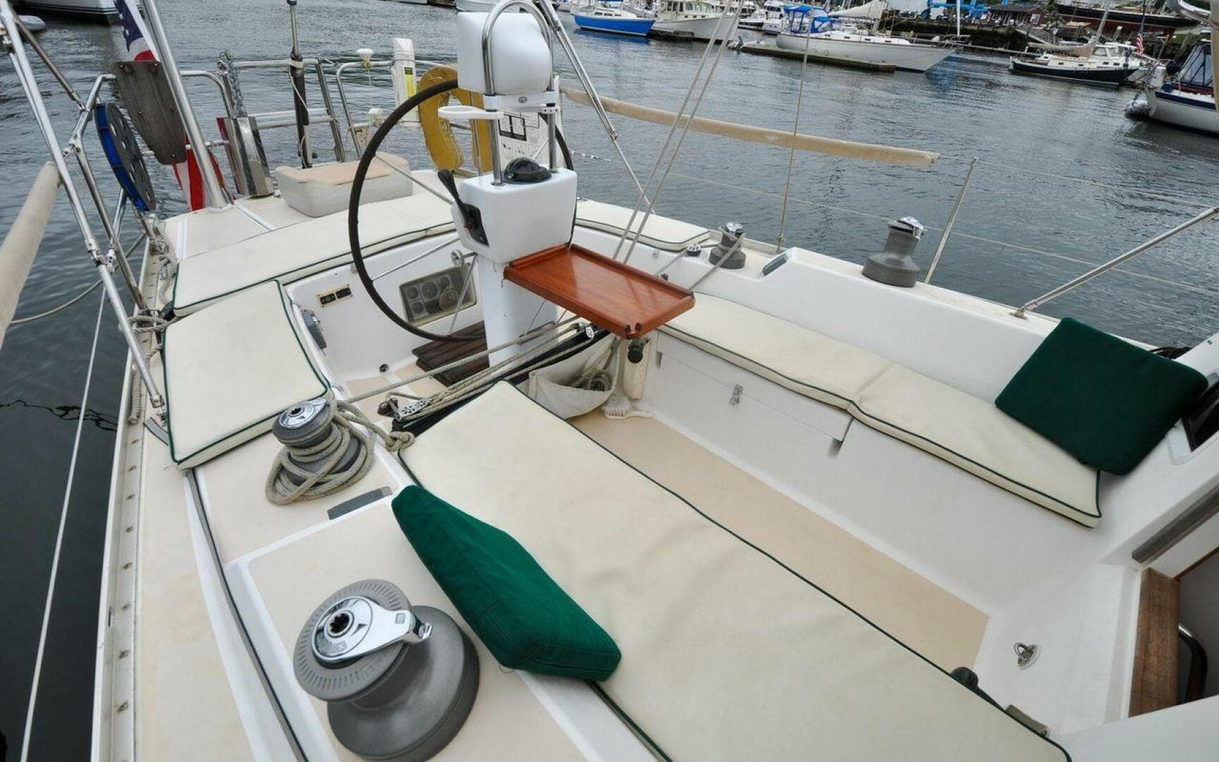 J/42 - Canty - Cockpit