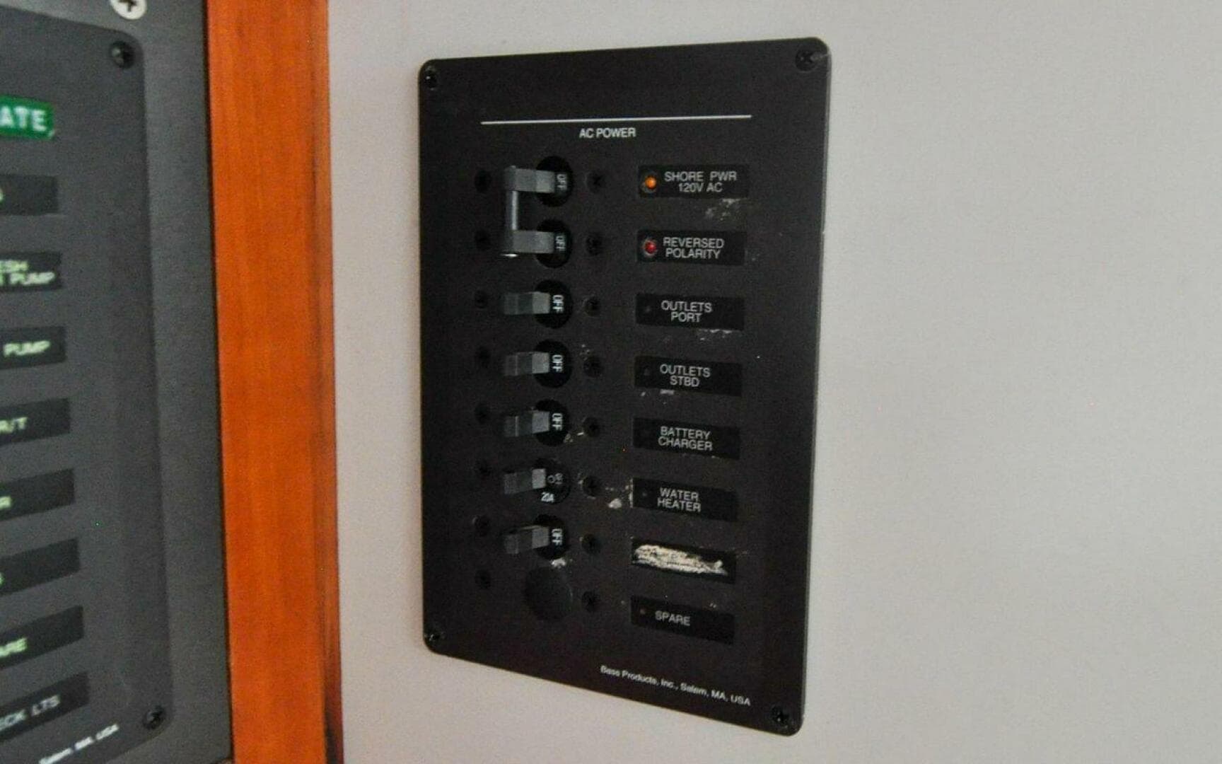 J/42 - Canty - Navigation Station - Electric Panel