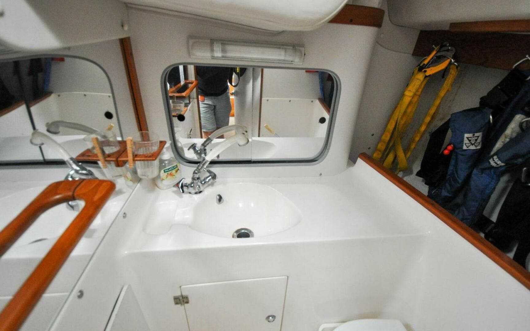 J/42 - Canty - Aft Head - Sink/Vanity