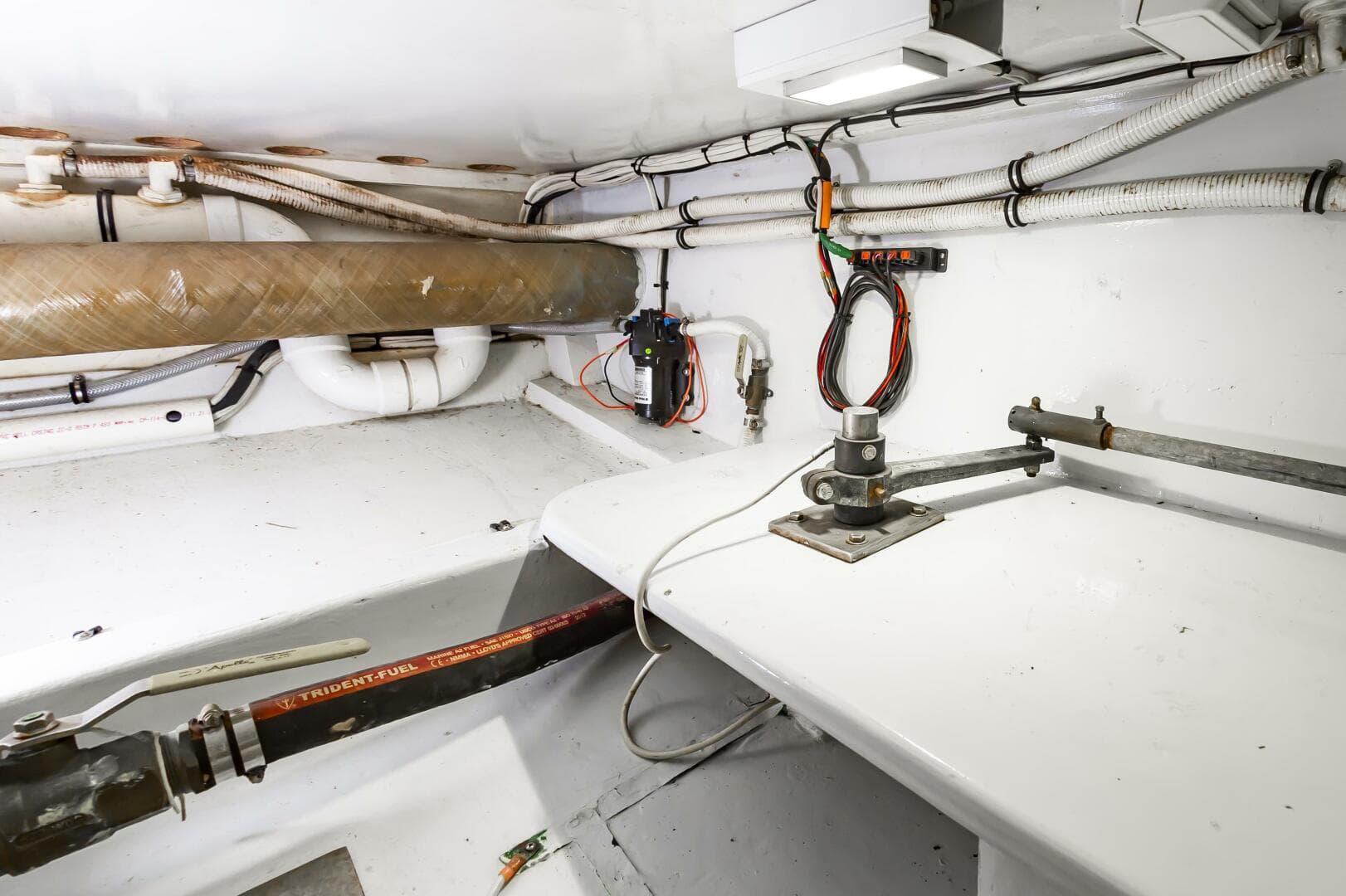 1994 Custom Carolina 43 Blackwell Convertible