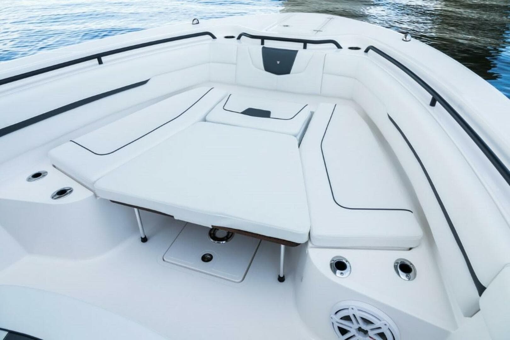 2025 Wellcraft 352 Fisherman