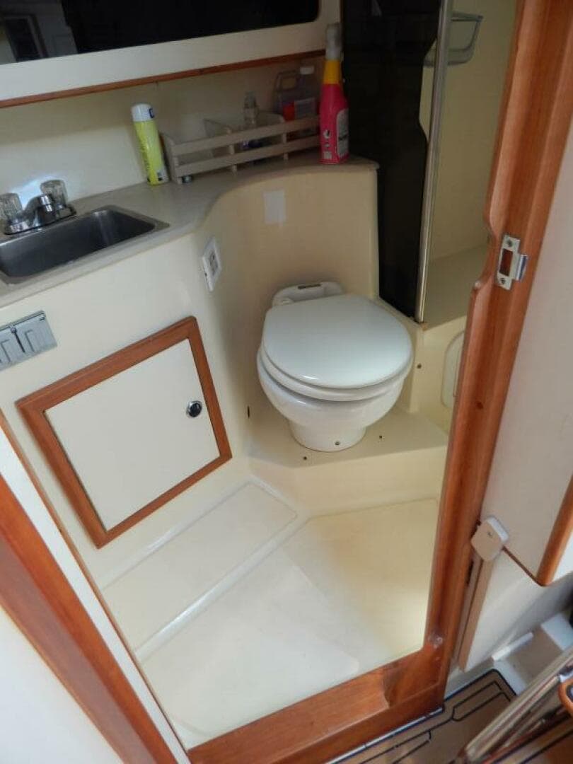 1999 Albin 31 Tournament Express